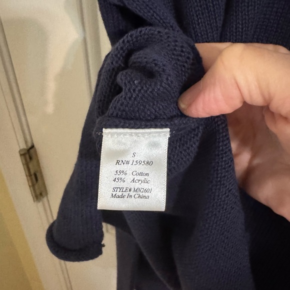 Pink Lily Navy Blue ‘BEACH’ Sweater Sz S - Picture 5 of 6